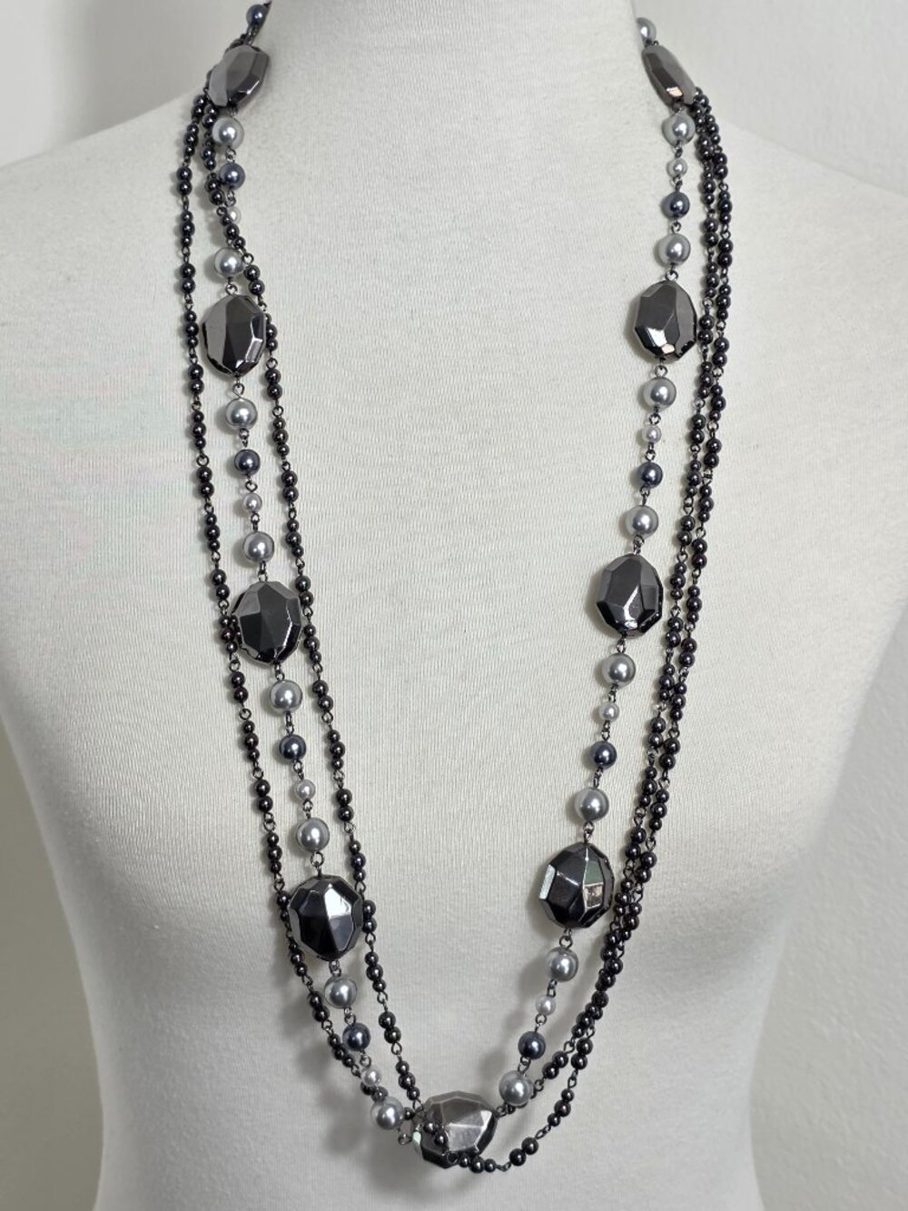 Premier Designs Multi-Strand Necklace Black Faceted Beads & Gray Faux Pearls